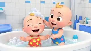 Bath Time Fun Song 🛁 | Kids Bath Song with Bubbles & Toys | Baby Bath Time Music by Toonzy Wheels 