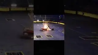 2 BattleBots fight with each other. @BattleBots credit you. #battlebots #viral #shorts #short