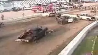2006 Hardin County Fair's Demolition Derby (heat 1)