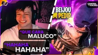ARUAN REAGE: ELA ME BEIJOU SEM FALAR NADA BEIJANDO COM CANTADA NO ROLE UNIVERSITARIO (MOSKITÃO VLOG)