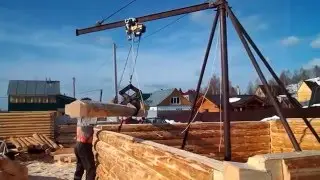Разборка сруба краном