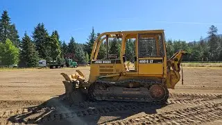 Final touches with the John Deere 450G