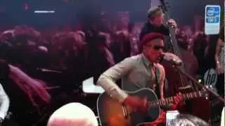Labrinth Express Yourself LIVE backstage @ Wireless Festival 2012