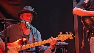 Dobro Joop & de Waal featuring Pieter Engels, Indische smartlap