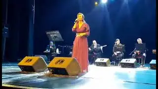 Canan Başkaya / Bana Yücelerden Seyreden Dilber
