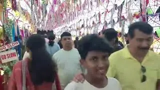 Goan Reporter: STAR MAN of Goa at Agassaim . Watch Handmade cane stars on display at Agassaim.