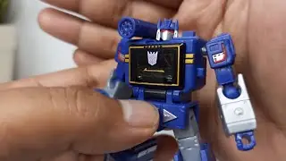 TRANSFORMERS KINGDOM CORE CLASS SOUNDWAVE (INDONESIA)