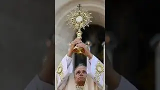 Sweet Sacrament ✝️💕 #catholicchurch #christianprayer #prayer #shortvideo #youtubeshorts #viralshorts
