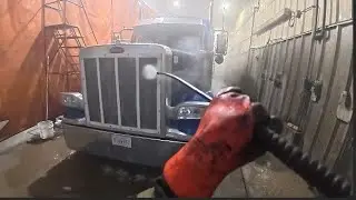 Deep washing a Peterbilt