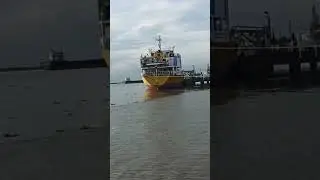 লাউডোব ফেরিঘাটে পরন্ত বিকেলের মনোরম পরিবেশের সাথে মুক্ত হাওয়া খাওয়া। #shorts #shortsvideo