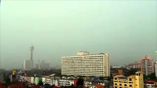 Pataijā negaiss ar zibeni. Паттайя грозы с громом и молнией.