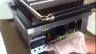 Gaufrier pour r&eacute;aliser des cornets de glace - Roller Grill - Gastromania.com