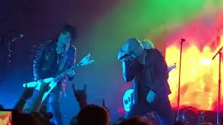 Helloween - eagle fly free (concord music hall, chicago)