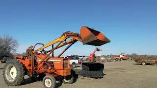 Allis Chalmers XT190 tractor