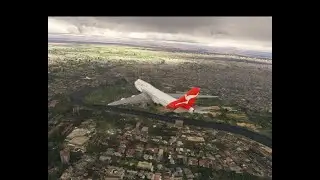 Boeing 747 landing race with a320