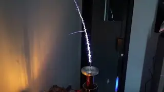 Single MOT GU-81M VTTC Tesla Coil with Staccato Interrupter