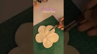 🌺 Turn simple clay into a stunning Hibiscus Flower Trinket Tray! ✨HibiscusTray #ClayArt #CraftWithMe