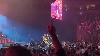 Desert Mountain Showdown - Hootie and the Blowfish
