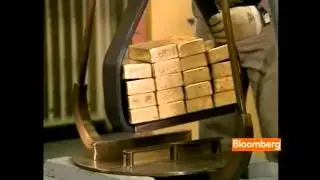 USDA Cuts Corn Supply Forecast; Luxury Retail at Risk