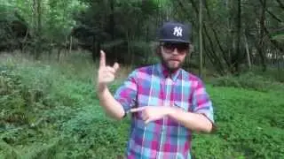 SOMETHING MI$$ING - Mot&euml;m (VERY NATURAL)