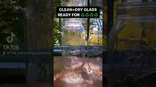♻️ Make sure your glass is CLEAN+DRY before dropping it in the recycling bin.