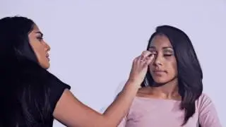 Makeup tutorial video by Andrea San Martin