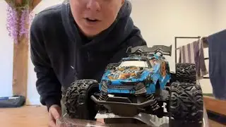 RC Off-road car 1:20 scale 