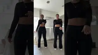 #dance #ootd #outfit #tiktok #fashion #makeup #leggings #outfitideas #twin #twins #soccer