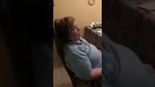 Old lady screaming 😱
