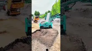 land crushing machine#crazymachine #crushingmachine #farming #construction #youtubeshorts #machine