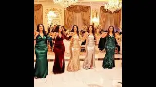 Kadınların muhteşem g&ouml;sterisi  #halay #kurdish #kurtce #&ouml;ne&ccedil;ıkar #dugunumuzvar #gelin  #halaybasi