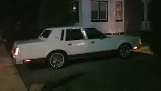 1989 Lincoln Town Car Signature Series Truspoke Wire Wheels