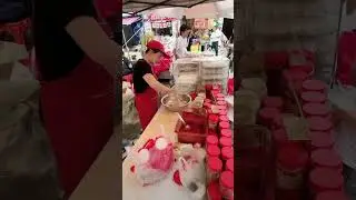 Street-side fermented tofu: small investment, big profits.