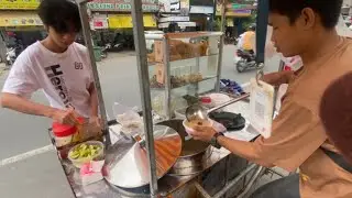 Street Food in Cambodia 🇰🇭 tastes great Best Price 