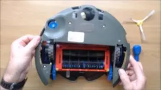 How to replace the battery in an iRobot Roomba 500 series vacuum cleaner