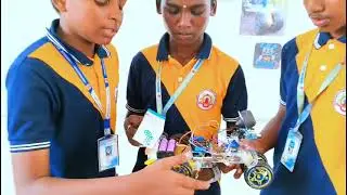 HUMAN FOLLOWING ROBOT/EXHIBITION TIME AT SCHOOL