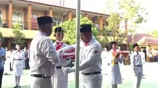 PENGIBARAN BENDERA HUT RI KE 73th - SMP NEGERI 9 PLG