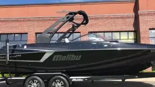 2018 Malibu Wakesetter 22 MXZ Black Metallic.Silver Metallic
