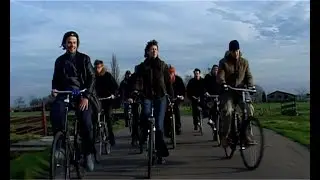 GELLYBOOTY - FUNKY LATELY  Official Clip 2003 - made by Remko Dekker and Boris Everts