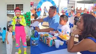 GAELITO muy feliz disfruta el show a lado de sus adorables PADRES 🥰 