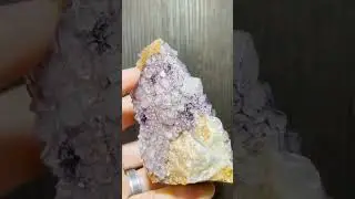 Aesthetic Purple Pattern/Purple Edge Cubic Fluorite from China