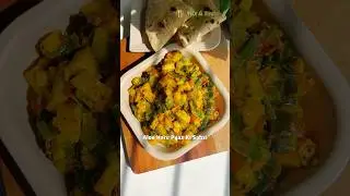 Aloo aur hare pyaaz ki sabzi | Potato Spring Onion Recipe #recipe #shorts