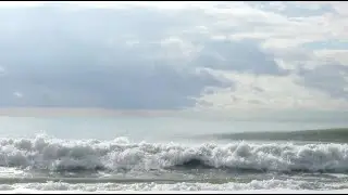 Sound of Ocean Waves Washing Ashore - White Noise for Meditation, Relaxing or Sleeping (10hrs)