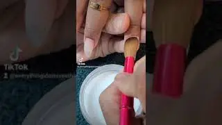 Satisfying Acrylic Application