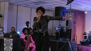 Sudden M-Pac Band ftg Melody Norwood singing 