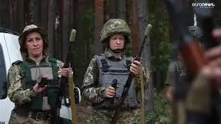 Tot mai multe femei din Ucraina se pregătesc să meargă pe front