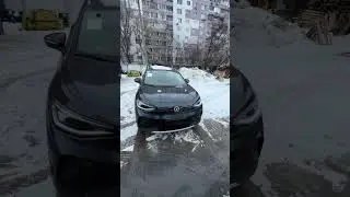 Минус электромобиля зимой #shorts