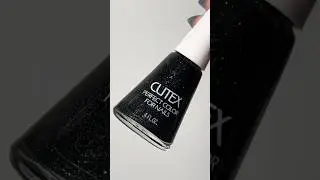 Образец: винтажный лак для ногтей Cutex Black Shimmer 1983 года