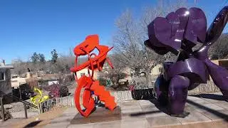 Walking Tour of Canyon Road