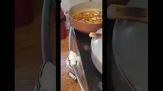 Seafood Stew Preparation and Kitchen Cleaning#seafoodstew #kitchencleaning #cooking